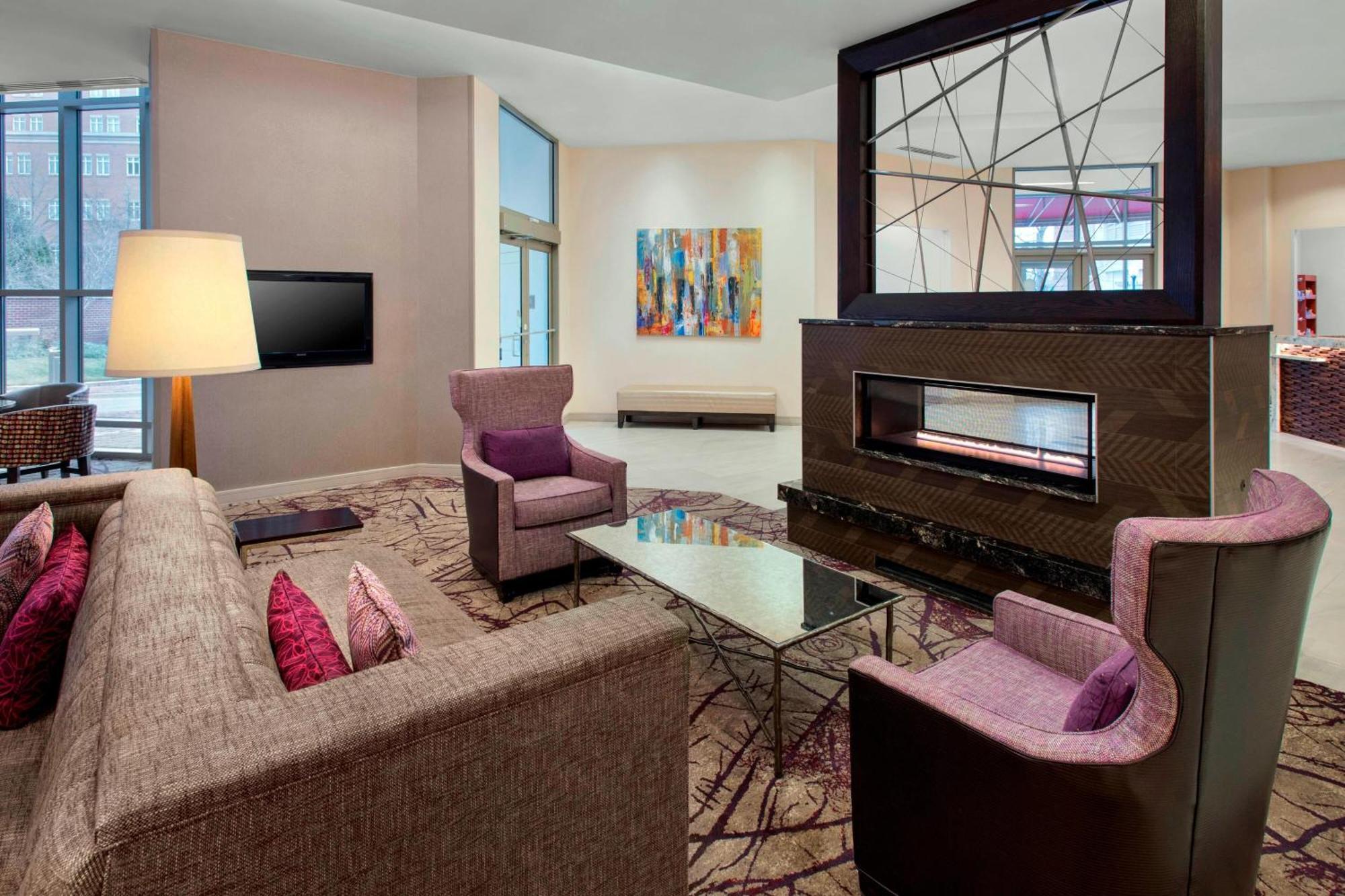 Residence Inn Alexandria Old Town South At Carlyle Buitenkant foto